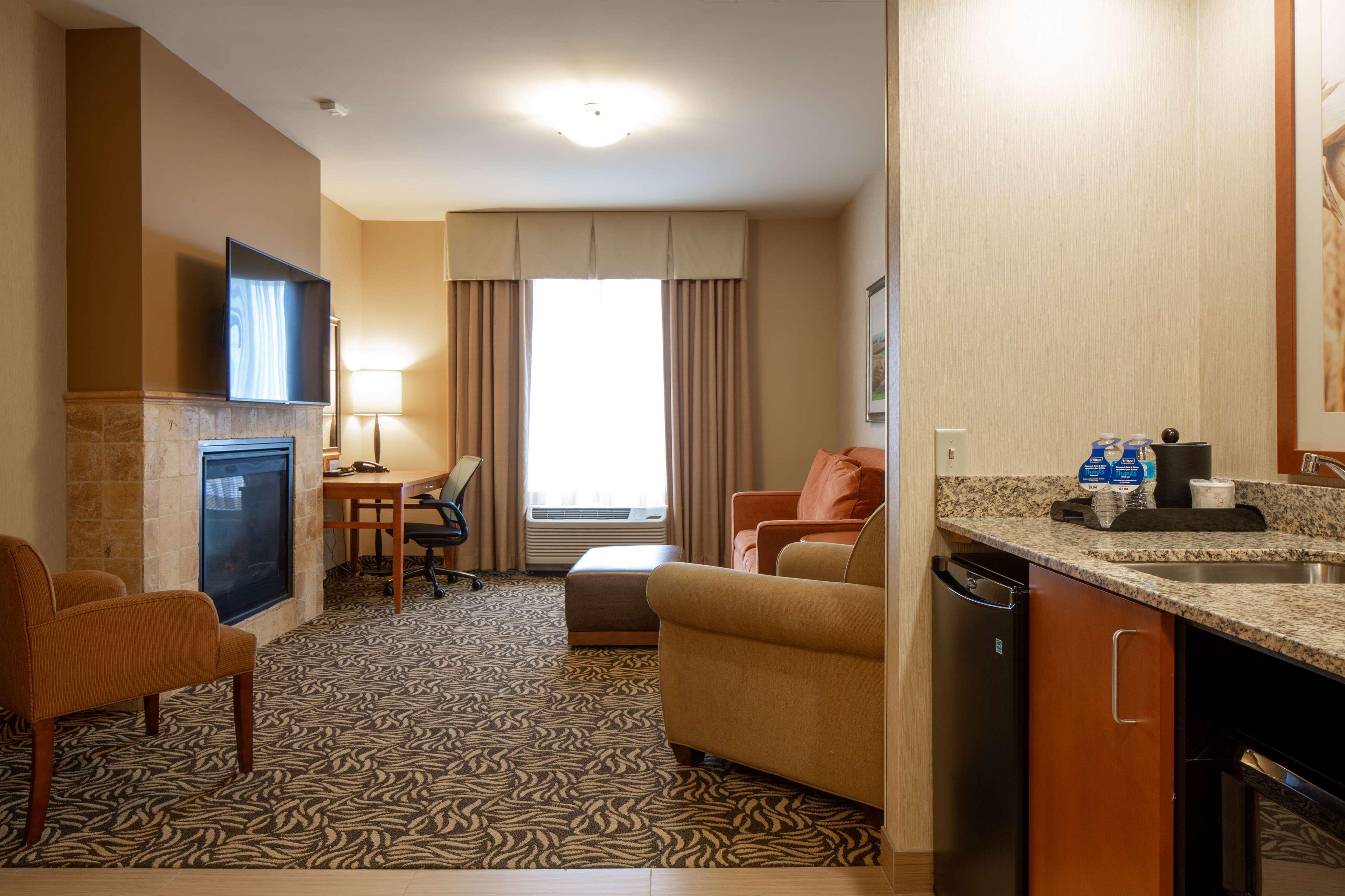 Hilton Garden Inn Cedar Falls Conference Center Zewnętrze zdjęcie