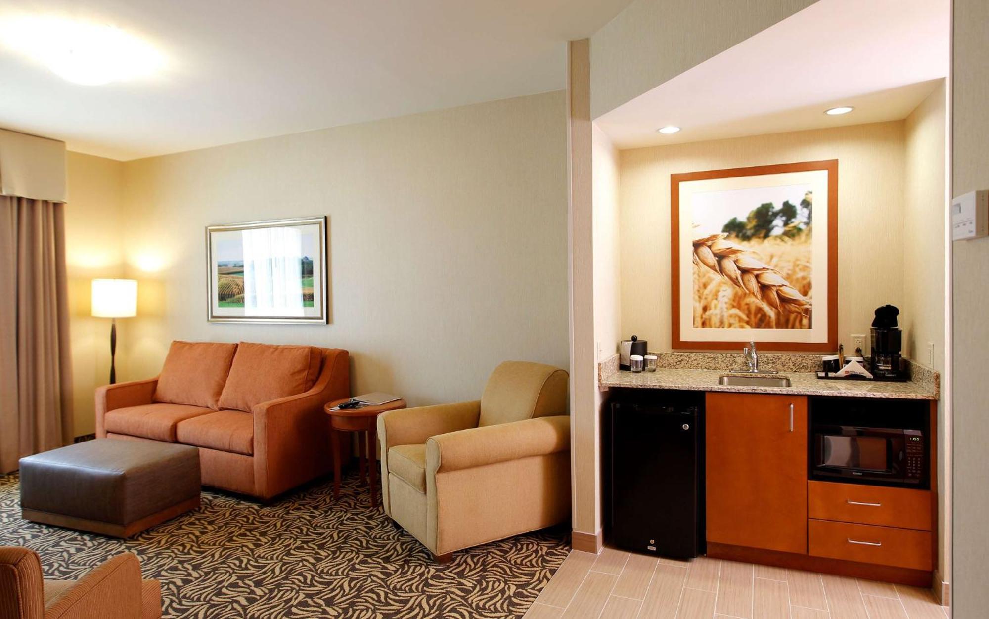 Hilton Garden Inn Cedar Falls Conference Center Zewnętrze zdjęcie