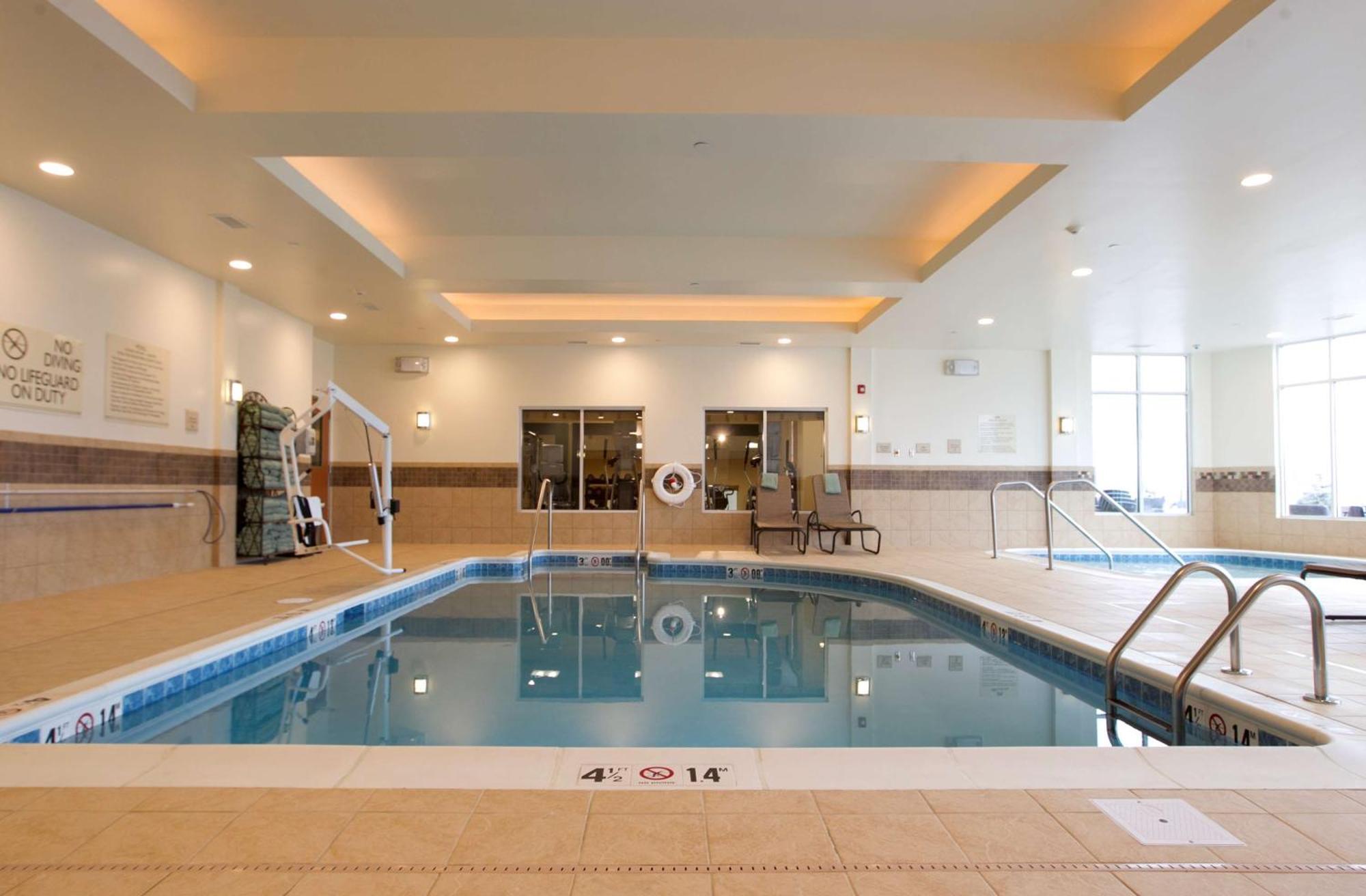 Hilton Garden Inn Cedar Falls Conference Center Zewnętrze zdjęcie