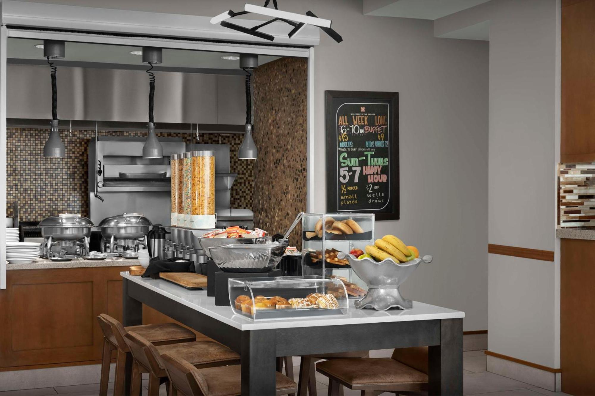 Hilton Garden Inn Cedar Falls Conference Center Zewnętrze zdjęcie